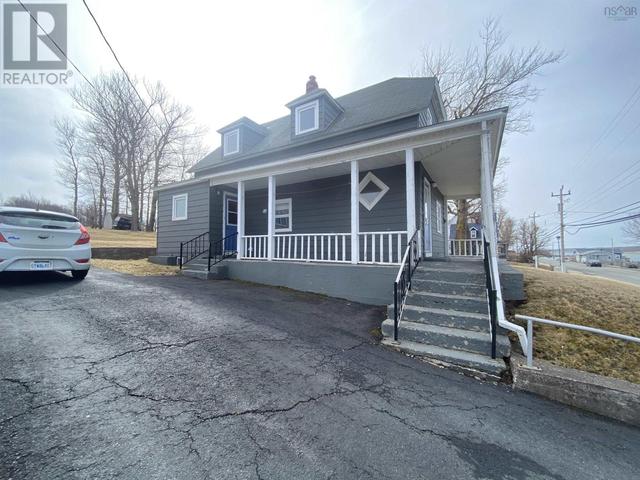 15182 Cabot Trail, House detached with 2 bedrooms, 2 bathrooms and null parking in Inverness, Subd. A NS | Image 2