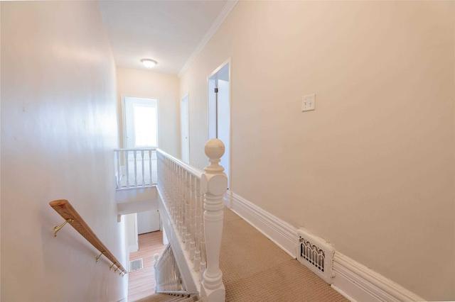 145 Broadview Ave, House attached with 4 bedrooms, 1 bathrooms and 2 parking in Toronto ON | Image 7