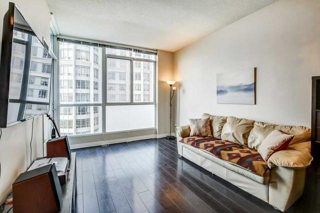 2210 - 225 Webb Dr, Condo with 1 bedrooms, 2 bathrooms and 1 parking in Mississauga ON | Image 10