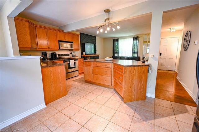 1351 Kostis Avenue, House detached with 2 bedrooms, 1 bathrooms and 9 parking in London ON | Image 22