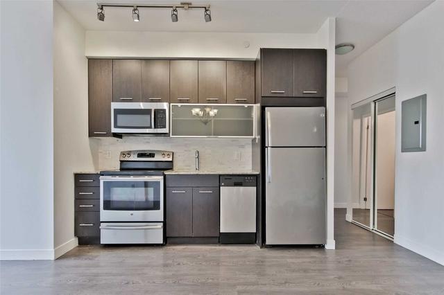 204 - 2055 Danforth Ave, Condo with 2 bedrooms, 2 bathrooms and 1 parking in Toronto ON | Image 5