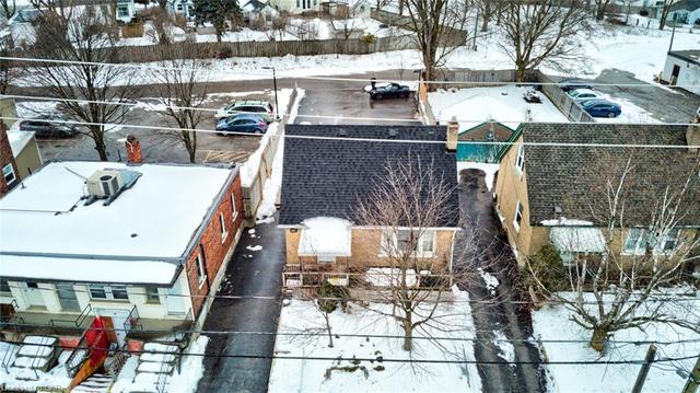 181 Highland Road E, House detached with 4 bedrooms, 1 bathrooms and 9 parking in Kitchener ON | Image 21