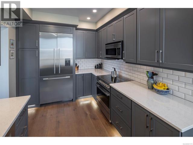 803 - 636 Montreal St, Condo with 2 bedrooms, 2 bathrooms and 2 parking in Victoria BC | Image 19