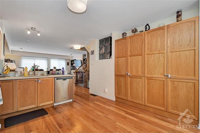 13 Maxton Private, Townhouse with 2 bedrooms, 2 bathrooms and 2 parking in Ottawa ON | Image 16