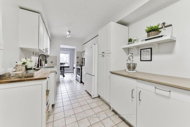 8 - 2006 Glenada Cres, Townhouse with 3 bedrooms, 3 bathrooms and 2 parking in Oakville ON | Image 26