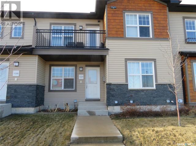 107 - 3011 Mcclocklin Road, House attached with 2 bedrooms, 1 bathrooms and null parking in Saskatoon SK | Image 2