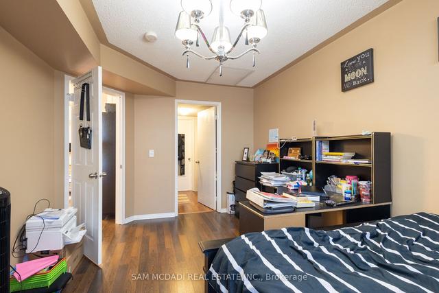 139 - 109 Bristol Rd E, Townhouse with 2 bedrooms, 1 bathrooms and 4 parking in Mississauga ON | Image 5