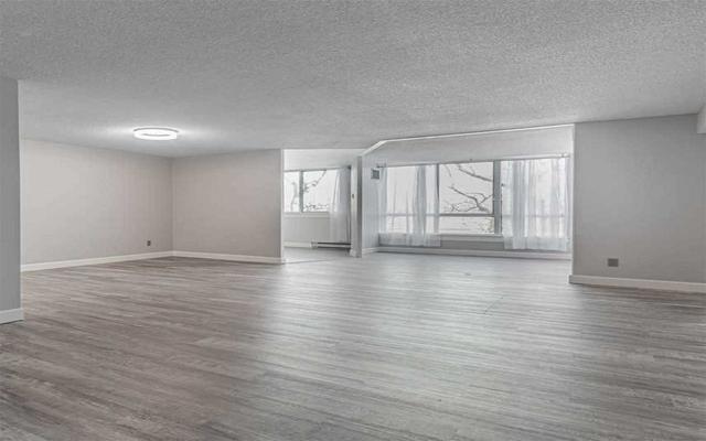 405 - 1665 Victoria Park Ave, Condo with 3 bedrooms, 2 bathrooms and 1 parking in Toronto ON | Image 10