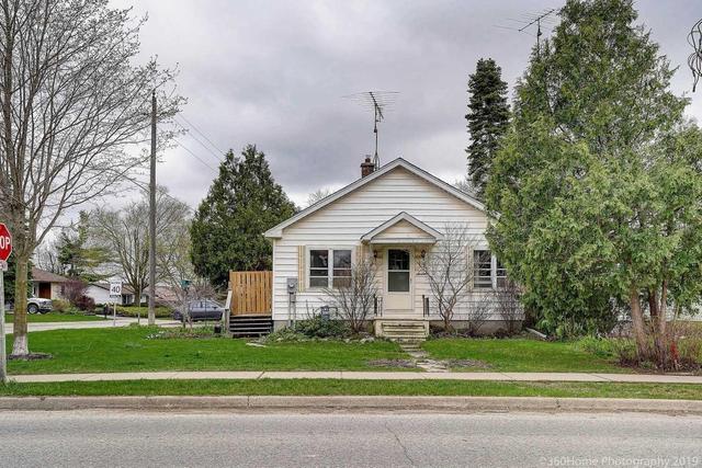 7 Dundas St E, House detached with 2 bedrooms, 1 bathrooms and 2 parking in Erin ON | Image 20
