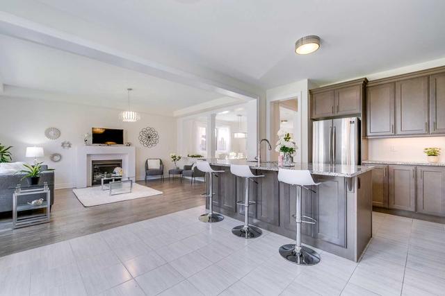 362 Harold Dent Tr, House detached with 4 bedrooms, 4 bathrooms and 4 parking in Oakville ON | Image 25