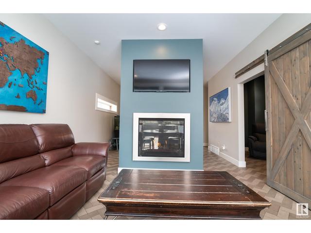 9629 84 Av Nw, House detached with 6 bedrooms, 3 bathrooms and null parking in Edmonton AB | Image 7