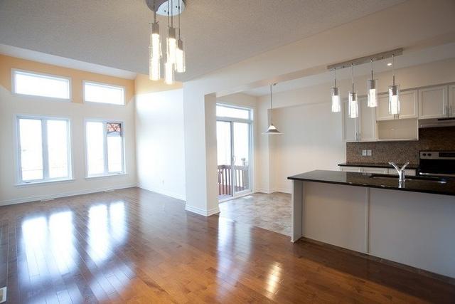 567 Remnor Ave, House attached with 3 bedrooms, 3 bathrooms and 2 parking in Ottawa ON | Image 12