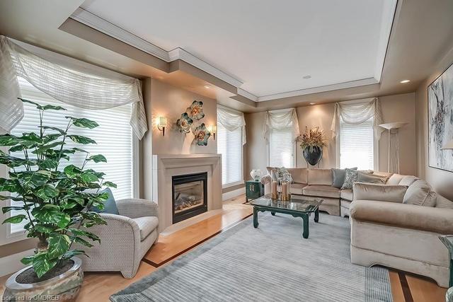 38 Holyrood Avenue, House detached with 4 bedrooms, 3 bathrooms and 6 parking in Oakville ON | Image 19