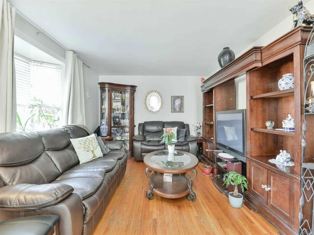 3286 Michaud Ave, House detached with 2 bedrooms, 2 bathrooms and 4 parking in Mississauga ON | Image 7