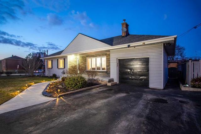 35 New Mountain Rd, House detached with 3 bedrooms, 2 bathrooms and 7 parking in Hamilton ON | Image 1