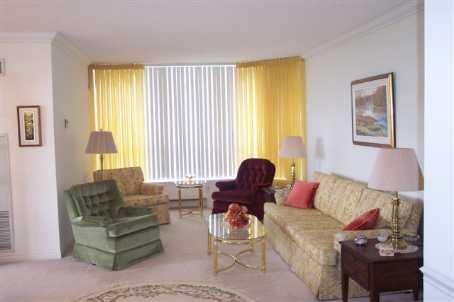 820 - 10 Guildwood Pkwy, Condo with 2 bedrooms, 2 bathrooms and 1 parking in Toronto ON | Image 4