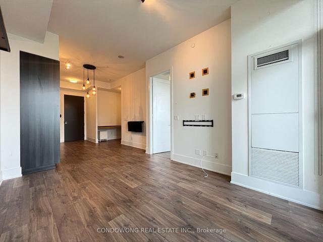 1301 - 38 Cameron St, Condo with 1 bedrooms, 1 bathrooms and 0 parking in Toronto ON | Image 2
