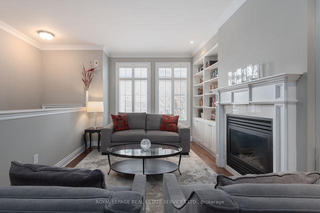 29 Shires Lane, House attached with 3 bedrooms, 3 bathrooms and 2 parking in Toronto ON | Image 29