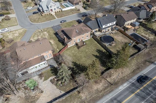 1701 Blakely Drive, House detached with 5 bedrooms, 3 bathrooms and 6 parking in Cornwall ON | Image 3