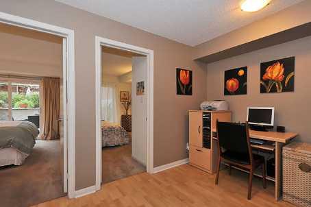 832 - 12 Laidlaw St, Townhouse with 2 bedrooms, 1 bathrooms and 1 parking in Toronto ON | Image 7