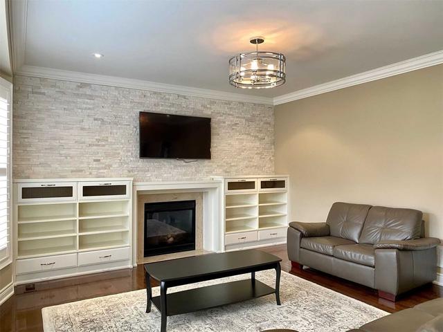 2343 Thruxton Dr, House detached with 4 bedrooms, 4 bathrooms and 6 parking in Oakville ON | Image 8