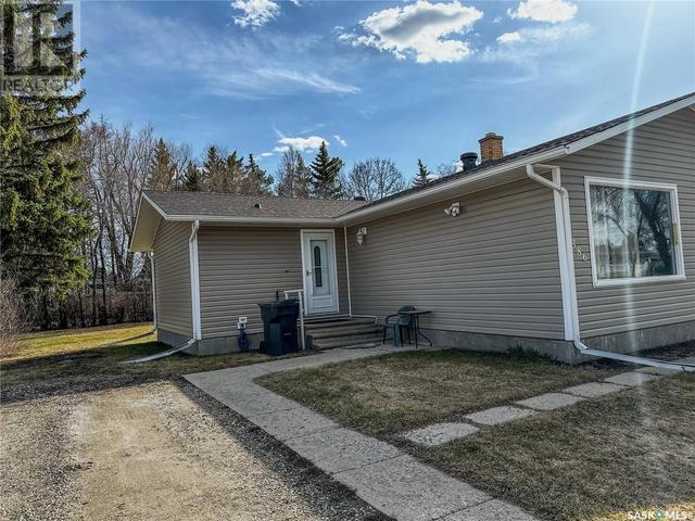 386 Mountview Road, House detached with 4 bedrooms, 3 bathrooms and null parking in Yorkton SK | Image 3