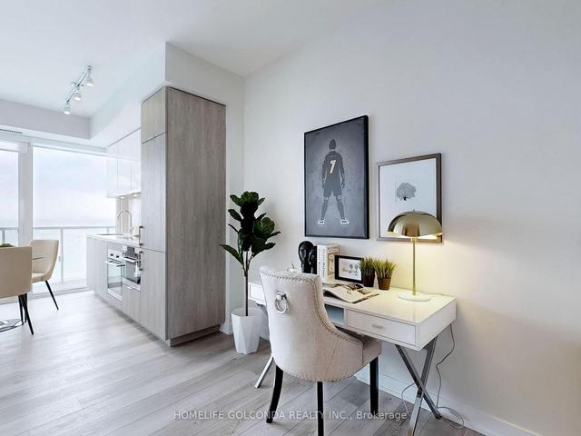 2509 - 15 Queens Quay E, Condo with 2 bedrooms, 1 bathrooms and 1 parking in Toronto ON | Image 10