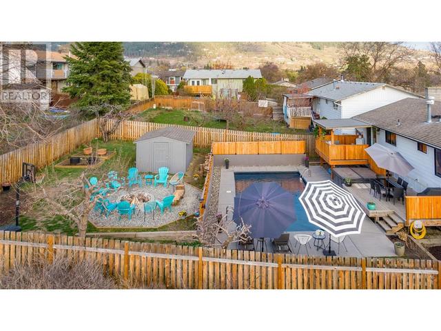 1205 25 Avenue, House detached with 4 bedrooms, 2 bathrooms and 4 parking in Vernon BC | Image 45