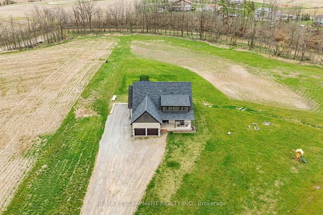 913 Smithville Rd, House detached with 4 bedrooms, 3 bathrooms and 32 parking in West Lincoln ON | Image 29