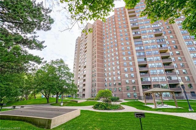 716 The West Mall, House attached with 1 bedrooms, 1 bathrooms and 1 parking in Toronto ON | Image 37