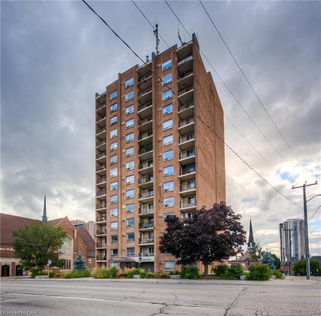 902 - 64 Benton Street, House attached with 1 bedrooms, 1 bathrooms and null parking in Kitchener ON | Image 3