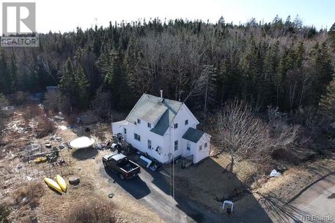 27 King Street, House detached with 4 bedrooms, 1 bathrooms and null parking in Grand Manan NB | Card Image