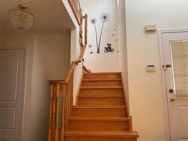 79 Formosa Dr, House semidetached with 3 bedrooms, 3 bathrooms and 3 parking in Richmond Hill ON | Image 13