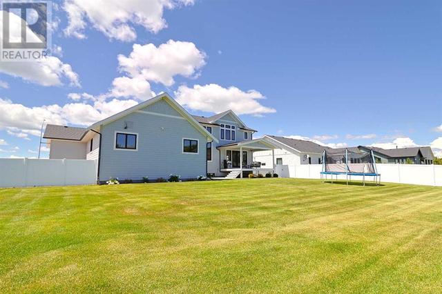 55 N 300 W, House detached with 5 bedrooms, 3 bathrooms and 6 parking in Raymond AB | Image 44