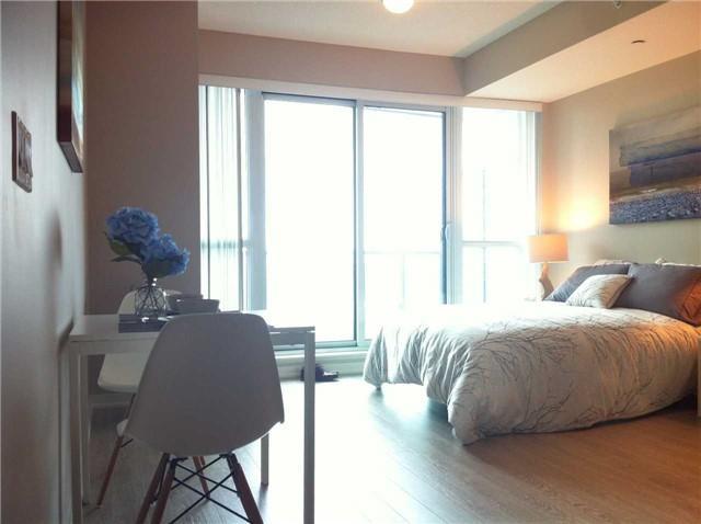 1208 - 150 East Liberty St, Condo with 0 bedrooms, 1 bathrooms and 1 parking in Toronto ON | Image 2