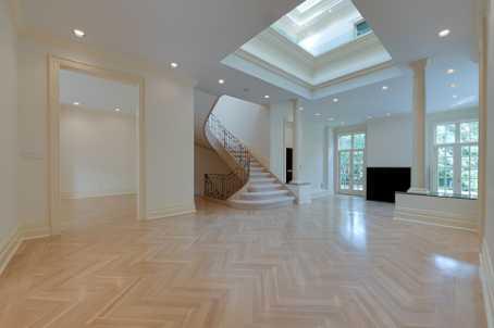 44 Burton Rd, House detached with 5 bedrooms, 8 bathrooms and 4 parking in Toronto ON | Image 2