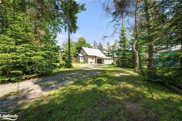 2554 Loop Road, House detached with 3 bedrooms, 2 bathrooms and 7 parking in Highlands East ON | Image 42