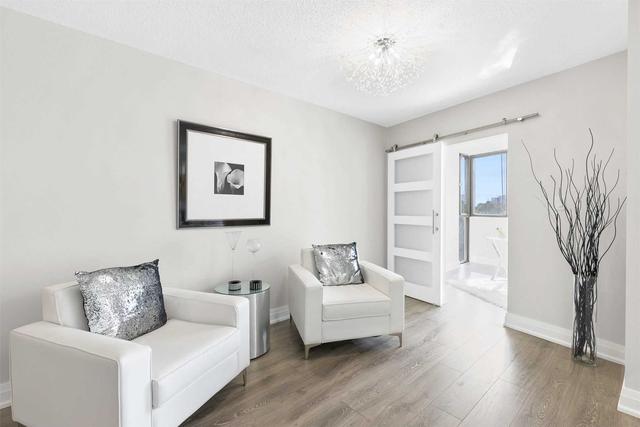 405 - 90 Fisherville Rd, Condo with 2 bedrooms, 2 bathrooms and 2 parking in Toronto ON | Image 13