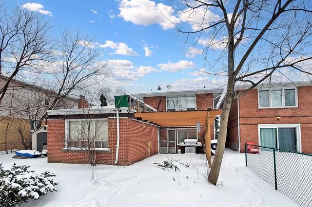 16 Stormont Ave, House detached with 4 bedrooms, 4 bathrooms and 4 parking in Toronto ON | Image 35