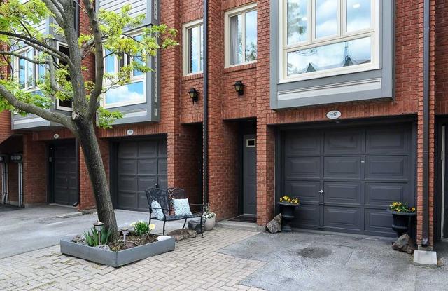 895 Maple Ave, Townhouse with 2 bedrooms, 2 bathrooms and 2 parking in Burlington ON | Image 12