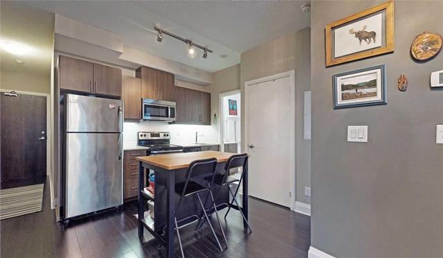 803 - 17 Kenaston Gdns, Condo with 1 bedrooms, 1 bathrooms and 1 parking in Toronto ON | Image 4