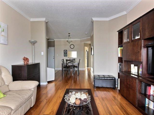8 - 200 Rustic Hills Cres, Condo with 2 bedrooms, 2 bathrooms and 1 parking in Ottawa ON | Image 3