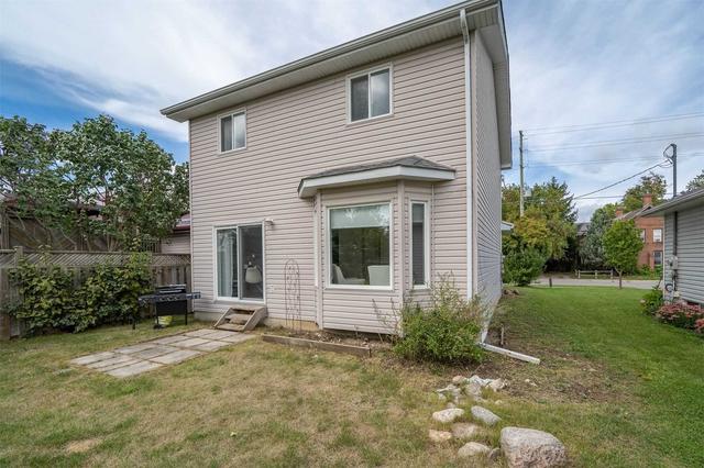 25 Durham St W, House detached with 3 bedrooms, 2 bathrooms and 2 parking in Kawartha Lakes ON | Image 29