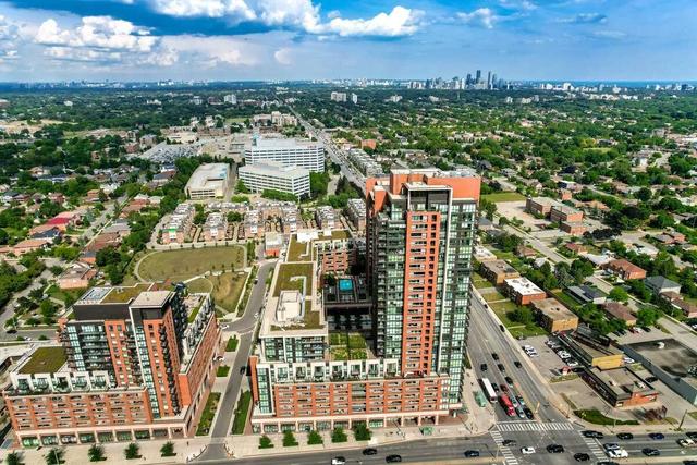 712 - 830 Lawrence Avenue West, Condo with 2 bedrooms, 2 bathrooms and 1 parking in Toronto ON | Image 1