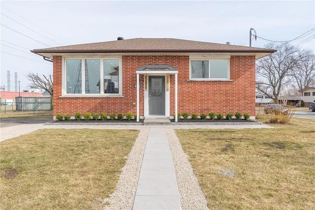 lower - 213 Thorner Drive, House detached with 2 bedrooms, 1 bathrooms and 2 parking in Hamilton ON | Image 1