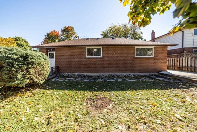 896 Vicki Dr, House detached with 3 bedrooms, 3 bathrooms and 7 parking in Pickering ON | Image 31