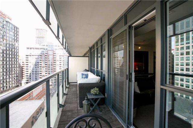 1003 - 300 Front St W, Condo with 1 bedrooms, 1 bathrooms and 1 parking in Toronto ON | Image 12