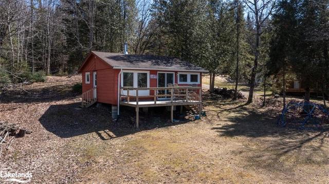 270 Whalley Lake Road, House detached with 3 bedrooms, 1 bathrooms and 4 parking in Magnetawan ON | Image 8