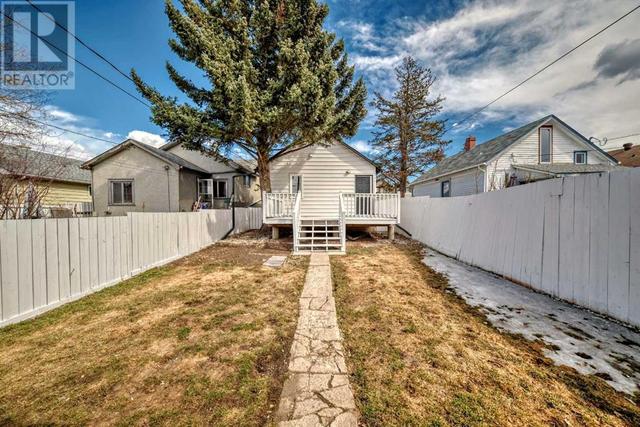8021 24 Street Se, House detached with 2 bedrooms, 1 bathrooms and 4 parking in Calgary AB | Image 44