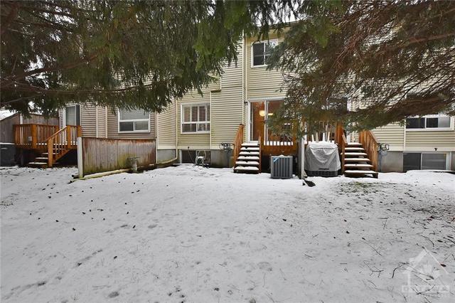116 Stonebriar Drive, Townhouse with 3 bedrooms, 3 bathrooms and 2 parking in Ottawa ON | Image 23